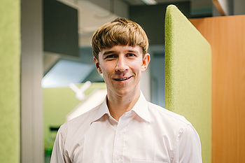 Yannis Hahnemann, wissenschaftlicher Mitarbeiter im Projekt EPI © HTW-Berlin_Alexander-Rentsch